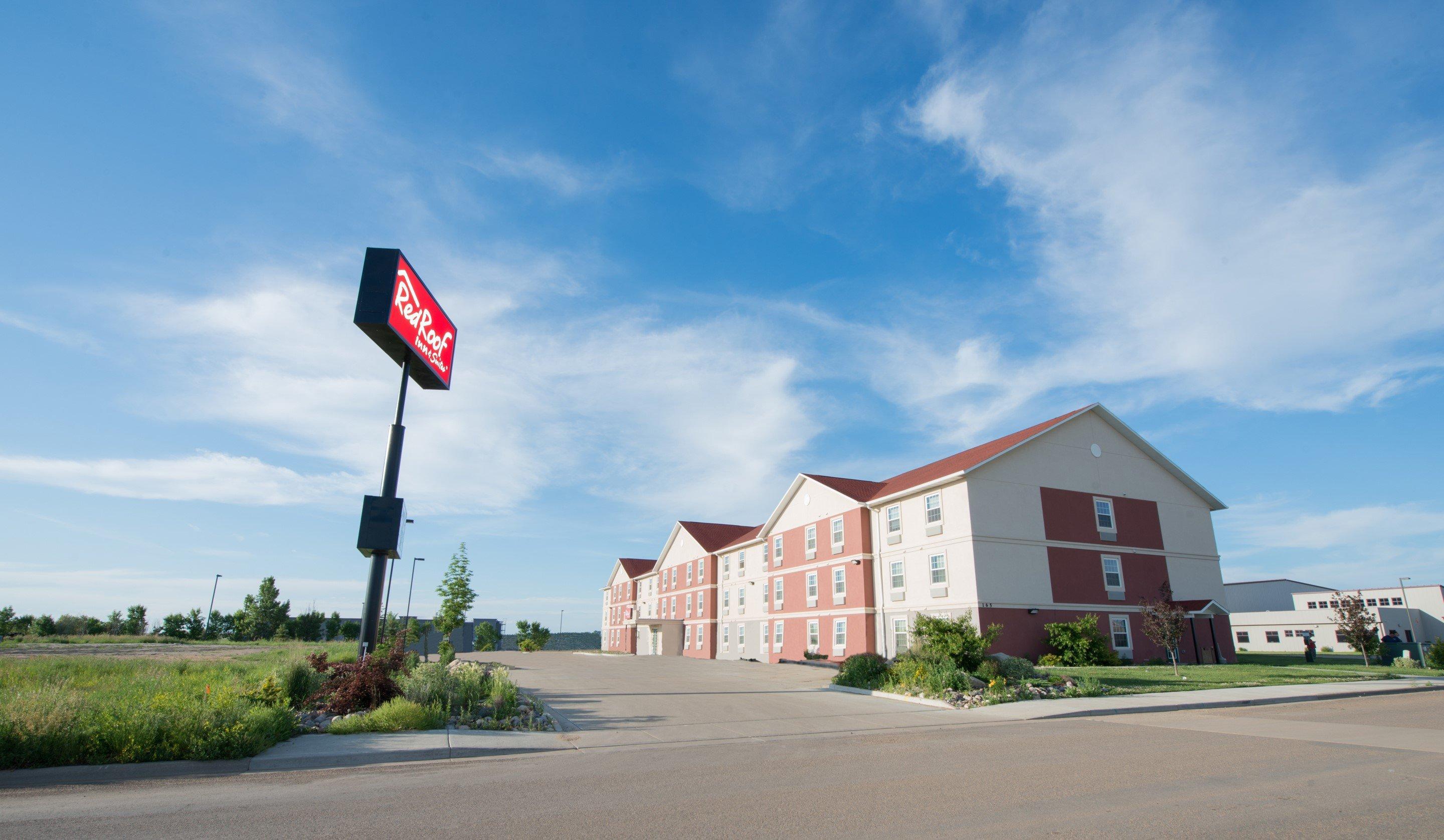 Red Roof Inn & Suites דיקינסון מראה חיצוני תמונה