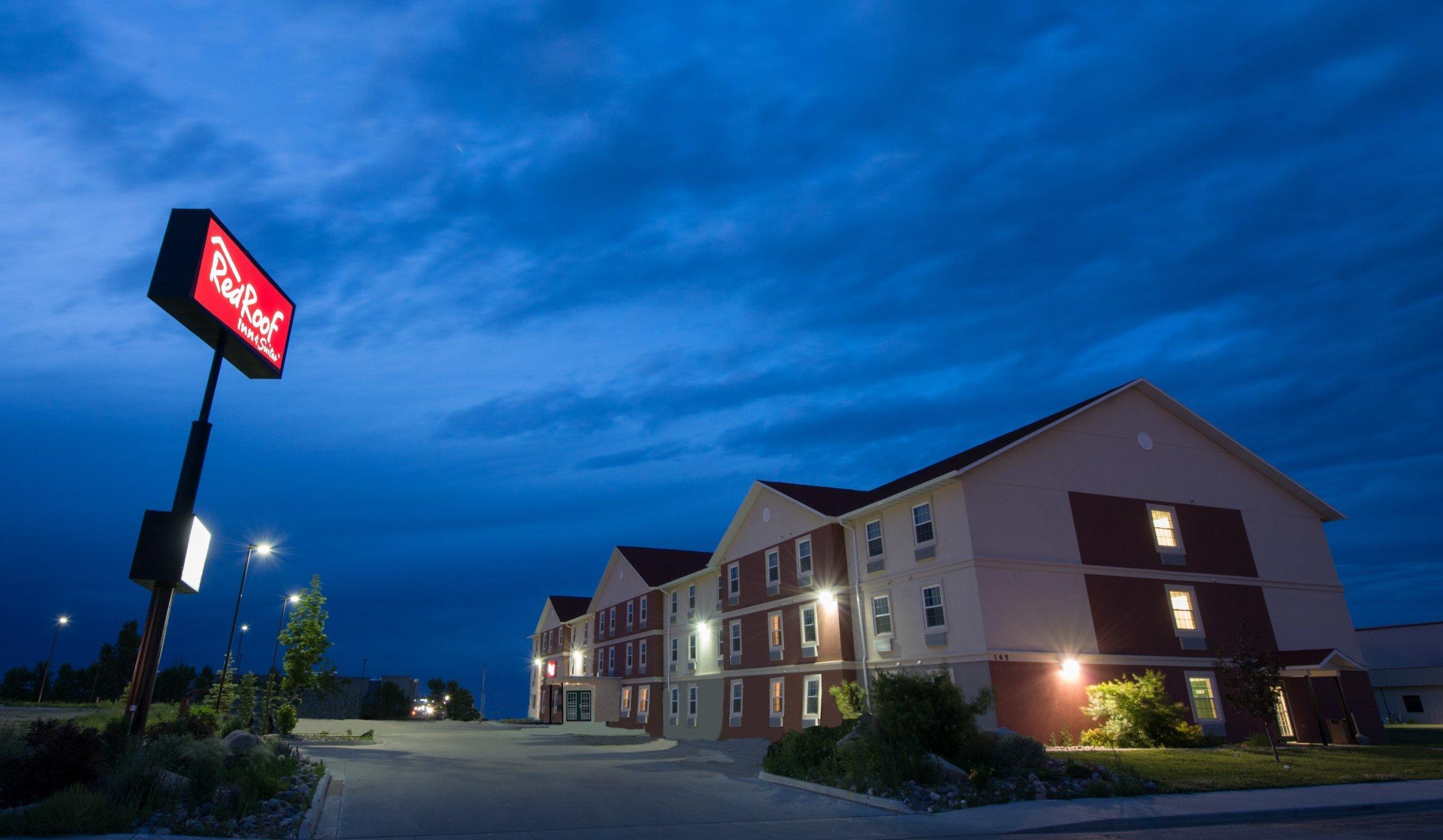 Red Roof Inn & Suites דיקינסון מראה חיצוני תמונה