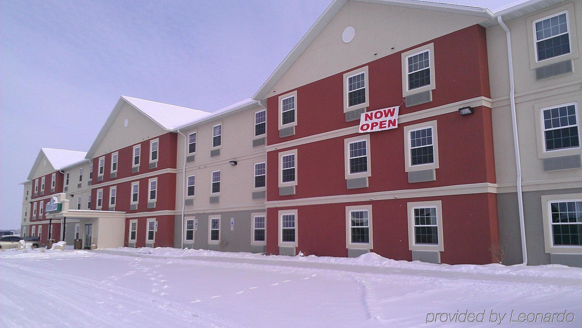 Red Roof Inn & Suites דיקינסון מראה חיצוני תמונה